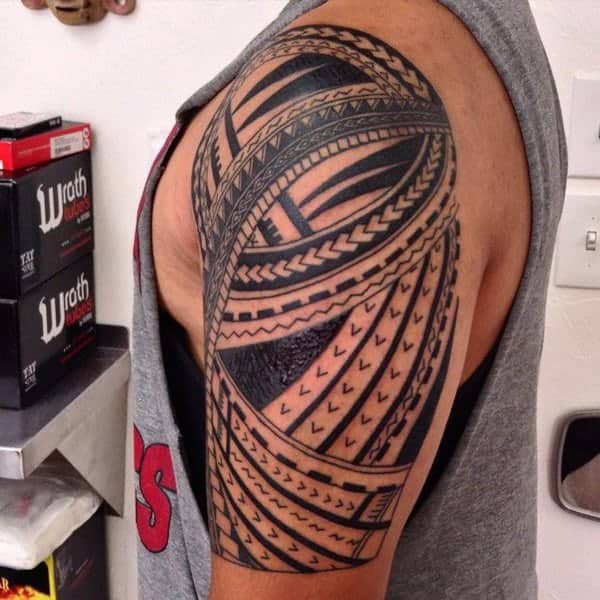 40 fotos e modelos de tatuagens em tribal para os homens