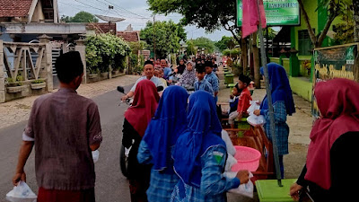 Berbagi Berkah: Acara Buka Bersama dan Bagi Takjil di MI AL HUDA Pandanarum 1