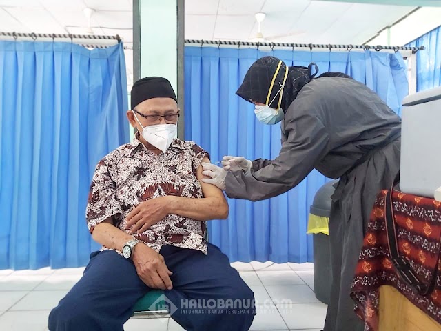 Pengurus Muhammadiyah dan Aisyiah Kota Banjarmasin Gelar Vaksin Massal Bagi Lansia