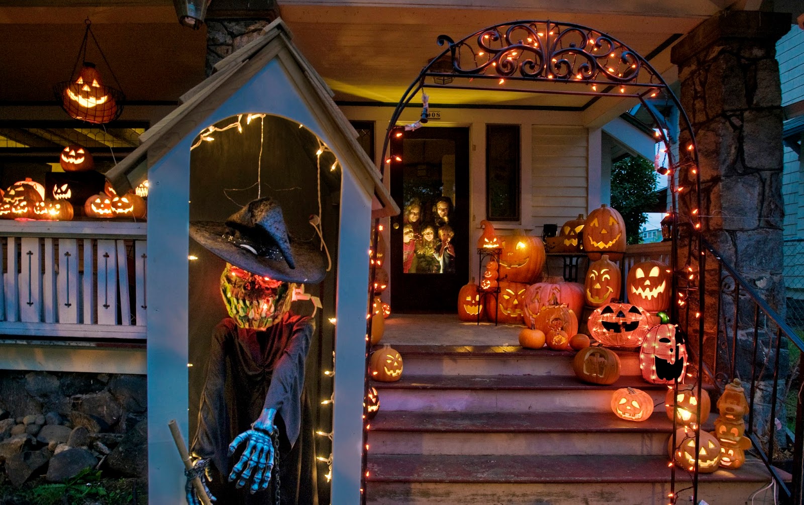  Halloween  Costumes 2019 Halloween  Yard Decoration Displays