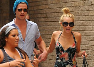 Miley Cyrus & Liam Hemsworth's Philadelphia Fandemonium » Gossip | Miley Cyrus | Liam Hemsworth