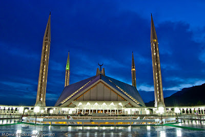 Most beautiful and tall Masjids and Islamic places from all around the world