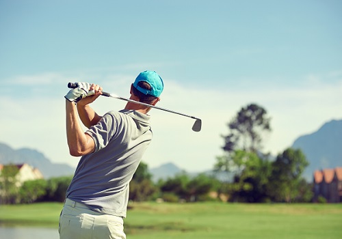 Created by Jeff Richmond who also authored The Stress-Free Golf Swing and Easy Swing Plane, 15 Minutes To Perfect Golf Swing is especially designed for complete but enthusiastic golf beginners to grasp and master their swing in shortest time possible.