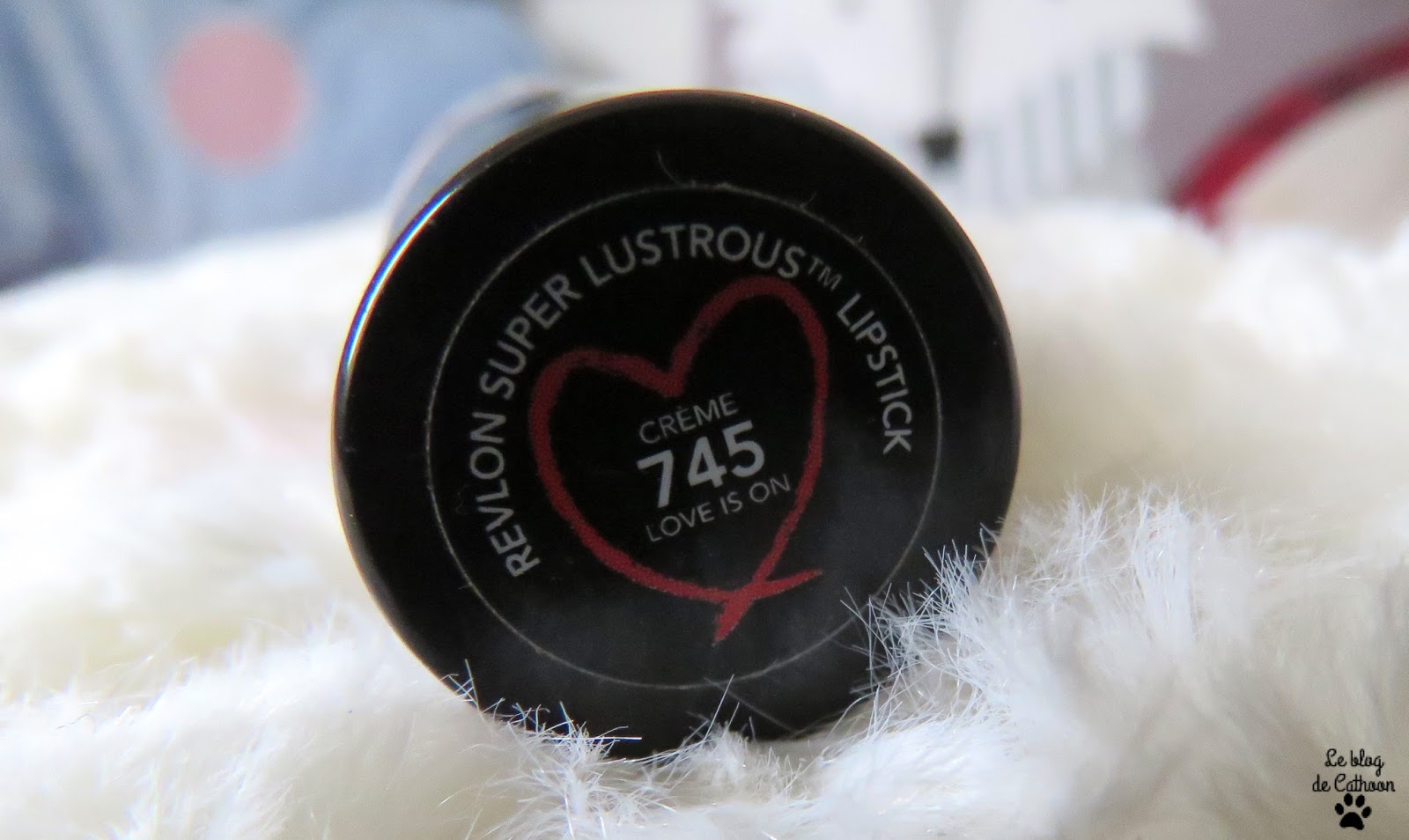 Love is on, 745, Super Lustrous, Revlon