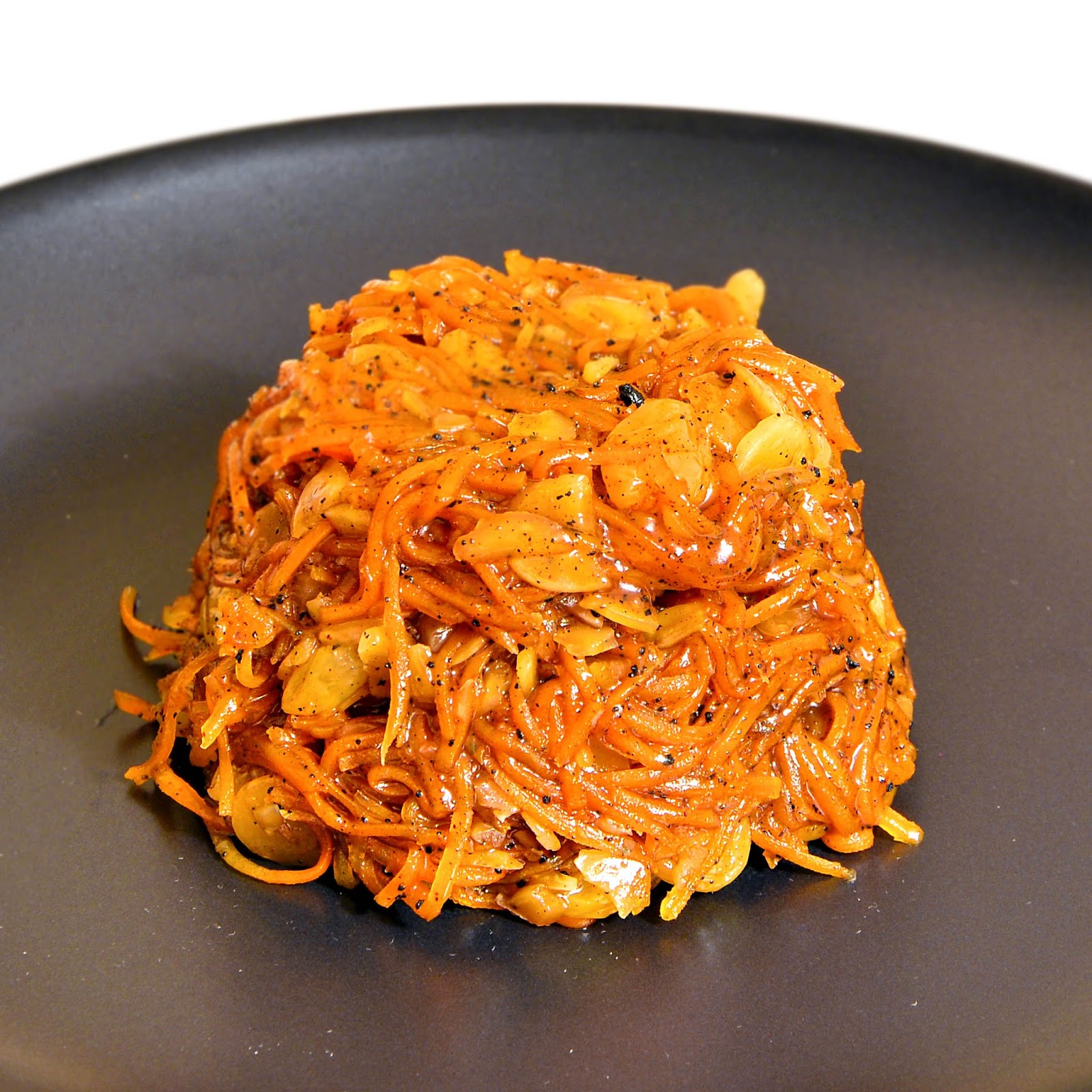 Hassle Free Rapid Carrot Halva (Gajorer Halwa).