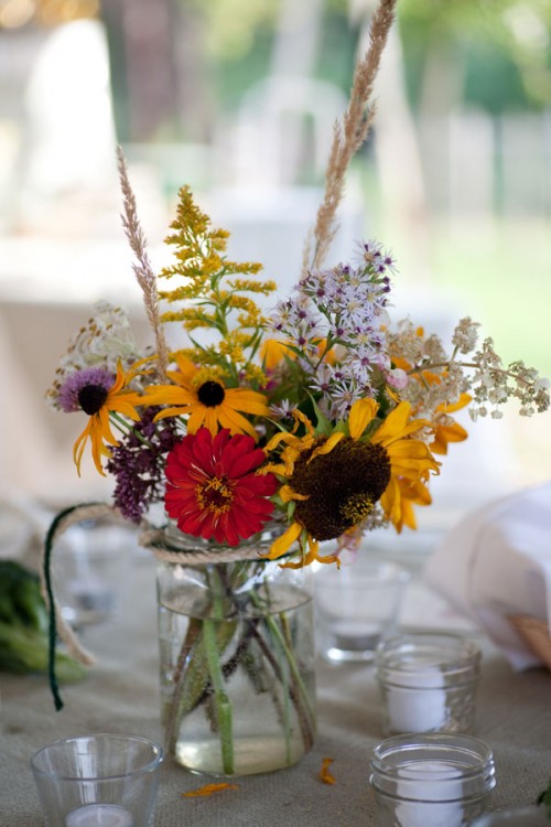 I adore these wildflower wedding centerpieces spotted on Olivet