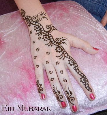 New Beautiful Henna Mehndi Design For Eid