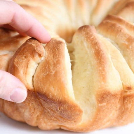 Buttery Pull Apart Bundt Bread