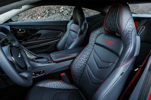 Interior Aston Martin DBS Superleggera