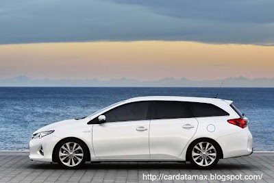 Toyota Auris Touring Sports (2013)