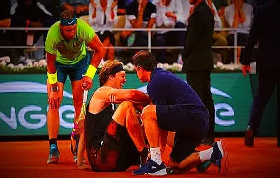 Rafael Nadal reached the French Open final after Alexander Zverev withdrew with an ankle injury