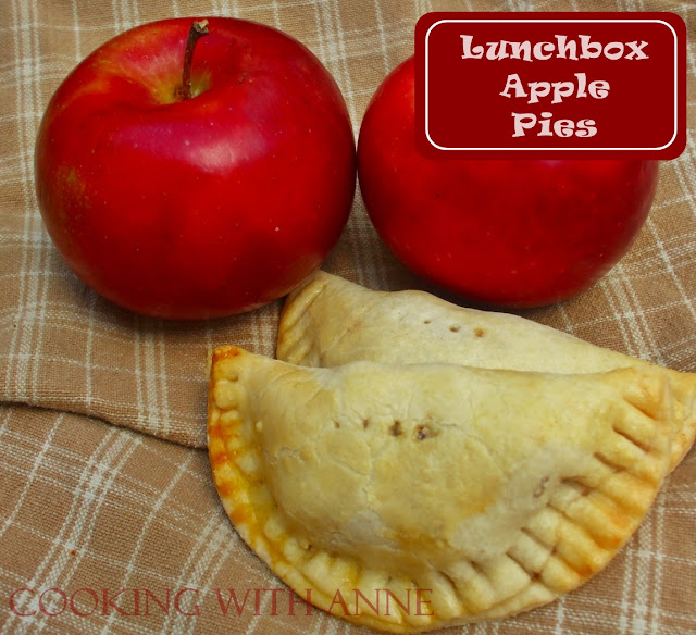 Lunchbox Apple Pies