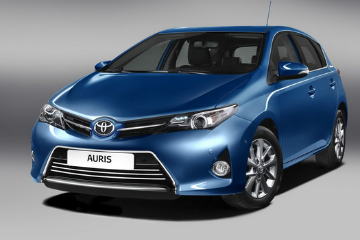 2016 Toyota Auris Hybrid in Canada Price