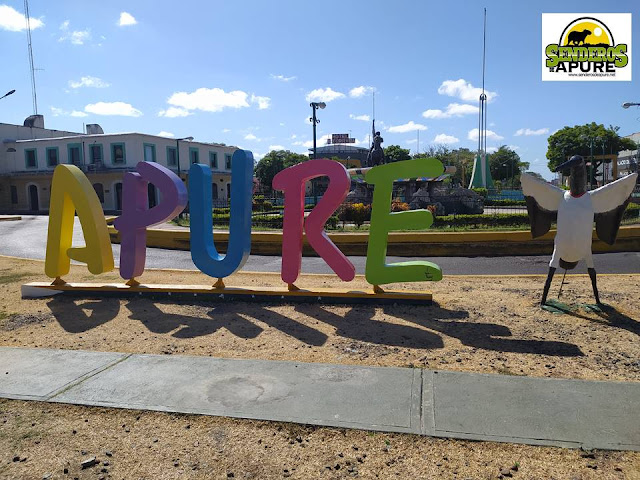 Postales Senderos de Apure: Nueva obra sin nombre con letrero de: APURE con fauna llanera en entrada a San Fernando. 