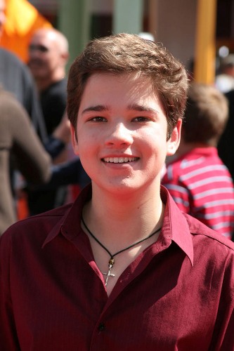 nathan kress 2011 shirtless. As of spring 2011, Kress