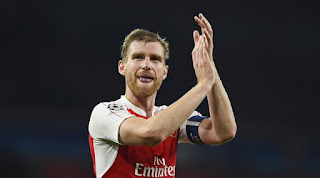 Mertesacker Memuji Penampilan Ozil