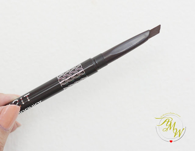 a photo of In2It Triangular Eyebrow Liner Review