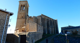 Iglesia-Fortaleza de San Saturnino de Artajona.