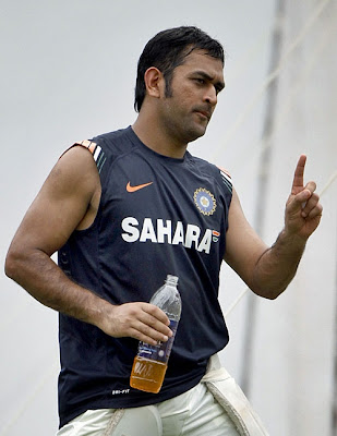 Dhoni Images 