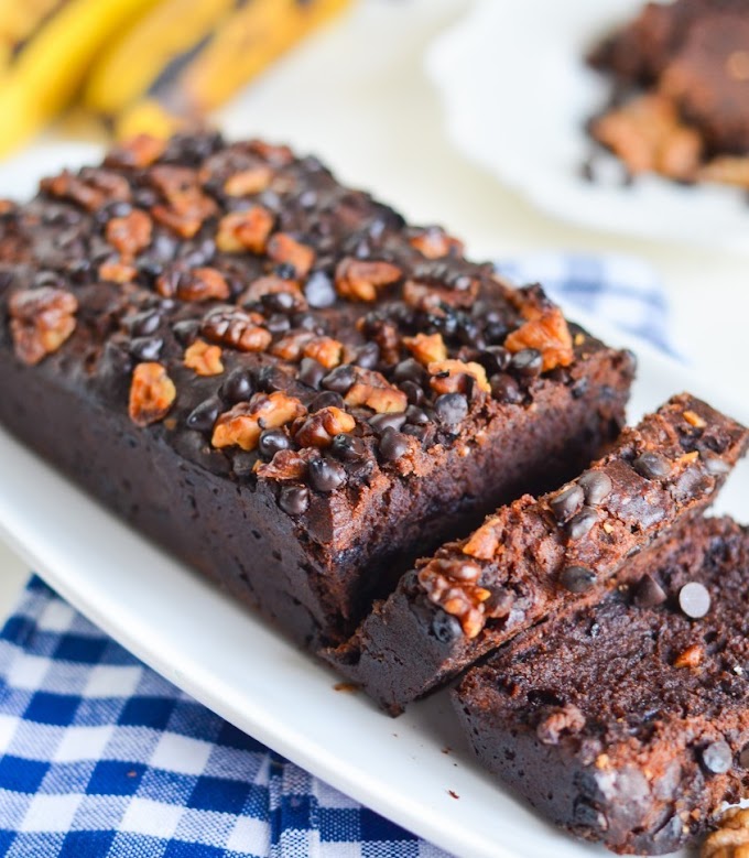 CHOCOLATE BANANA WALNUT LOAF | CHOCOLATE BANANA BREAD