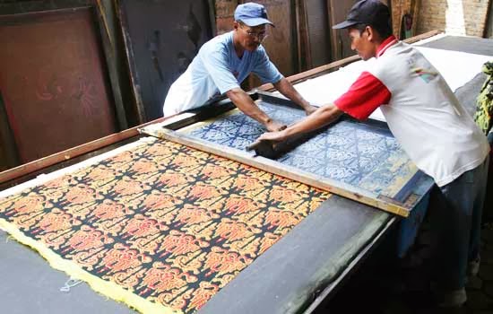 5 tips membedakan batik  asli dan batik  palsu