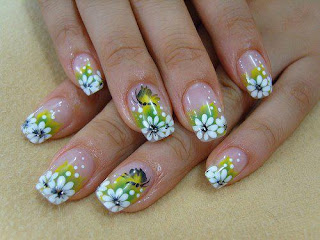 Latest Girls Nails Arts Designs Pictures