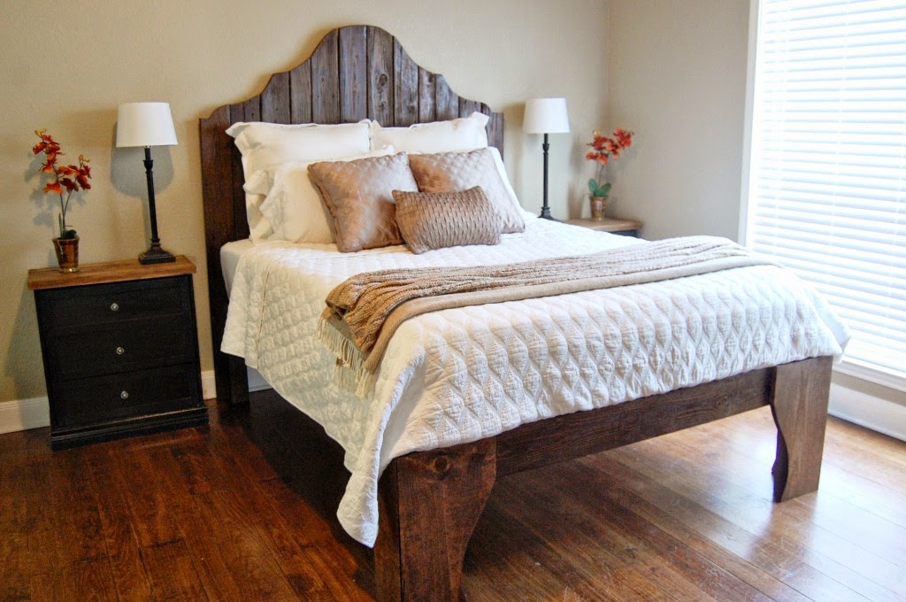 The Cookie Puzzle: 10 DIY Rustic Headboards