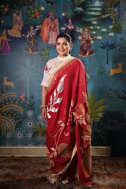 Red jangla jaal katan silk Banarasi saree