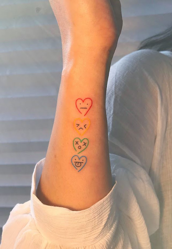 Mini tatuagens femininas