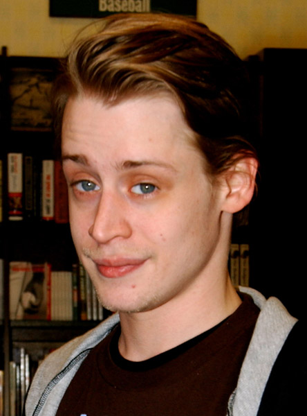 macaulay culkin 2010. macaulay culkin 2010.