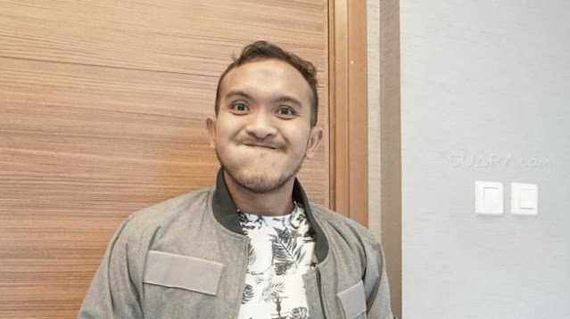 Dicurigai Nyabu saat Live TikTok, Caisar YKS 'Dicolek' BNN Dicurigai Nyabu saat Live TikTok, Caisar YKS 'Dicolek' BNN
