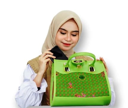 Elegansi Terkini: Pesona Tas Wanita Batik NU dengan Motif Batik yang Memukau