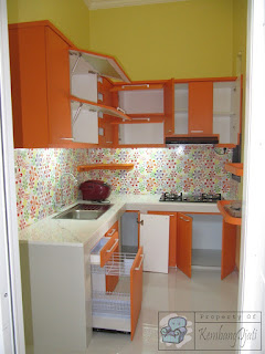 Kitchen Set Minimalis Warna Oranye + Furniture Semarang (Kitchen Set)