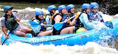 Louisiana Ladies braving the Ocoee River in a raft
