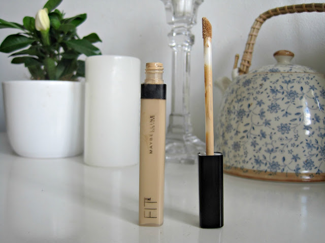 Maybelline Fit Me Concealer swatch and review