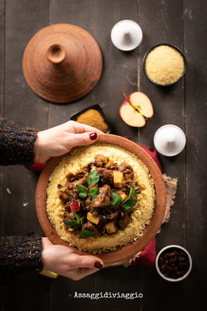 Tajine di agnello, mele e uvetta con cous cous