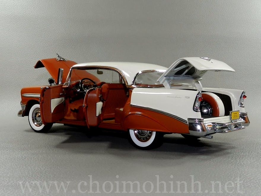 Chevrolet Bel Air 1956 1:18 Precision Miniatures door