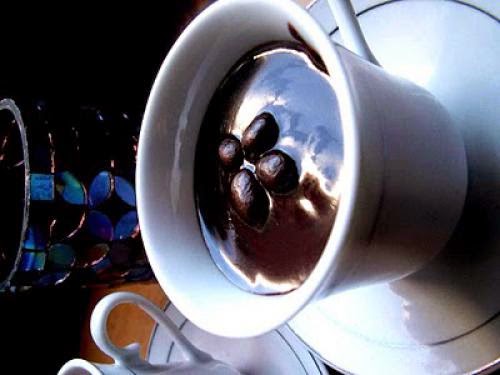 Divine Chocolate Tea And The Lone Queen