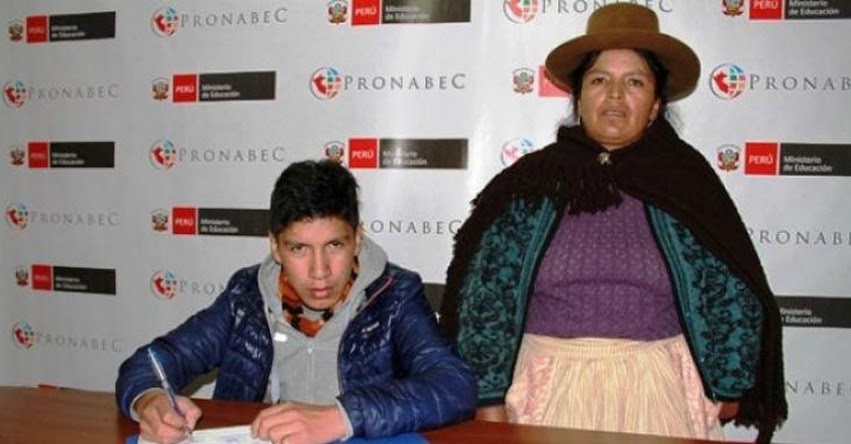 PRONABEC: 52 jóvenes de Huancavelica postulan a Beca 18 Internacional - www.pronabec.gob.pe