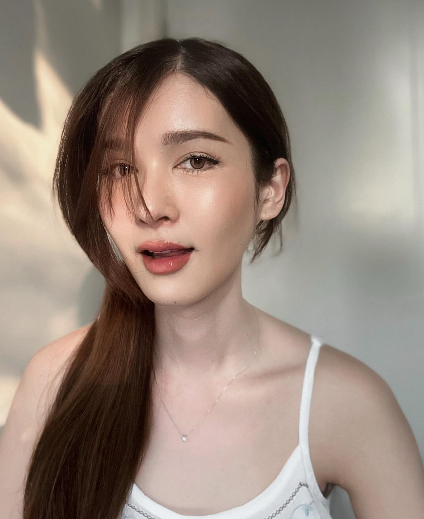 Thipsuda Suksawat Most Beautiful Thai Trans Girl Long Hair Cut Style 