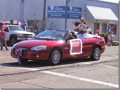 IMG_1704 Chrysler Sebring Convertible carrying Senior Ambassador Hayley Burnham in the Rainier Days in the Park Parade on July 12, 2008