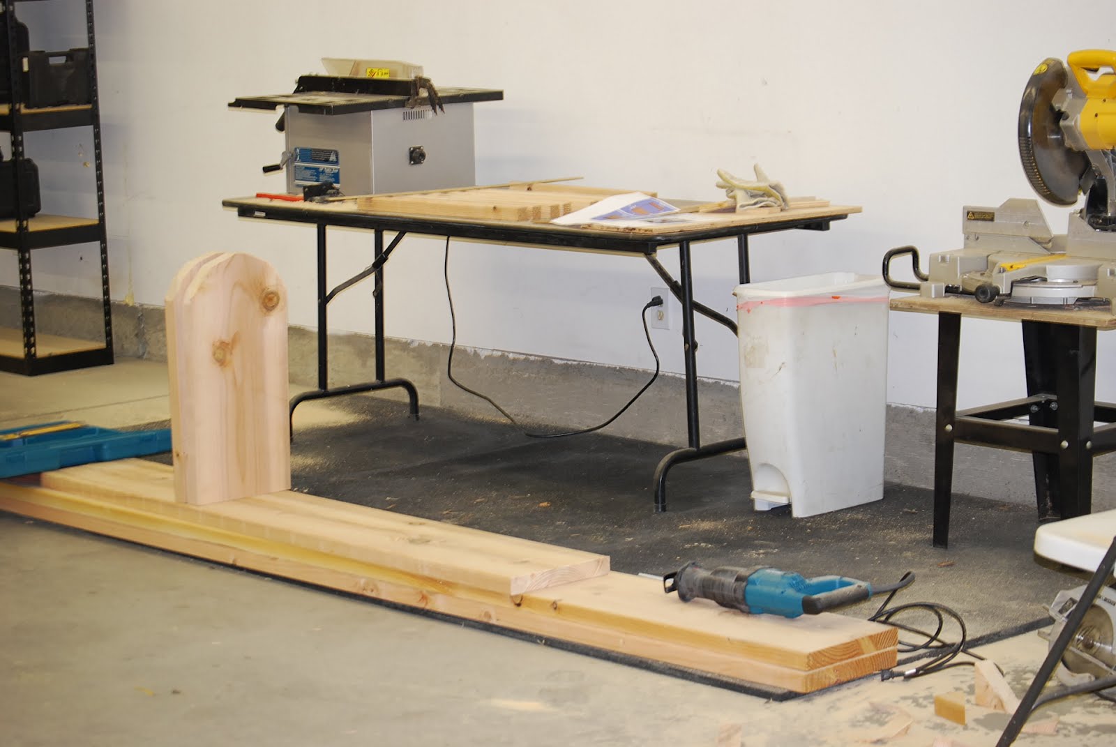 how to build a saddle stand from wood