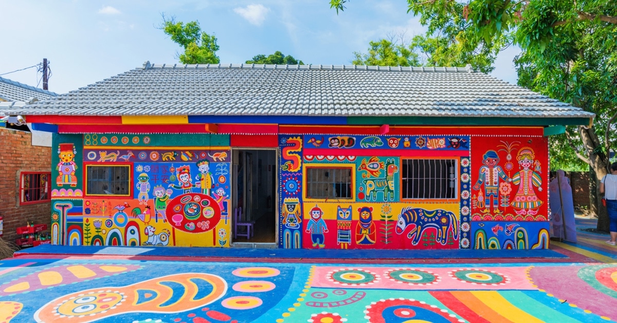 A 97-Year-Old Man Saved His Village By Painting Buildings With Colorful Art