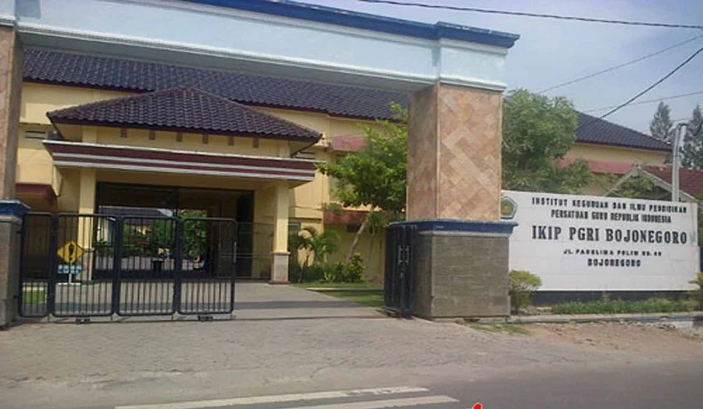 PENERIMAAN MAHASISWA BARU (IKIP PGRI BOJONEGORO) INSTITUT KEGURUAN DAN ILMU PENDIDIKAN PGRI BOJONEGORO