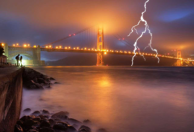 How To Create Lightning Effect in Photoshop