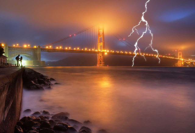 How To Create Lightning Effect in Photoshop