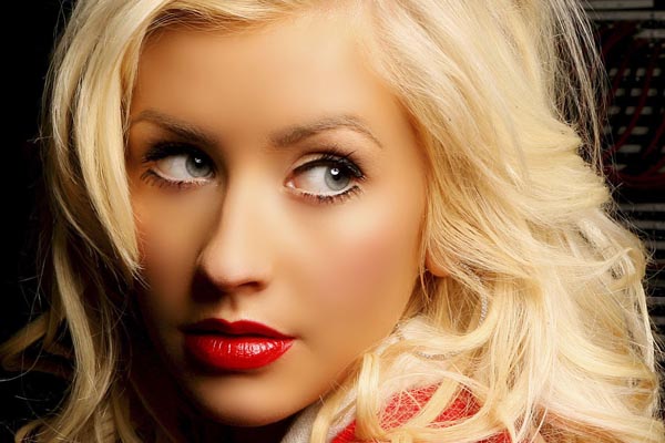 Christina Aguilera Gets Dirty In Leaked SemiNude Photos