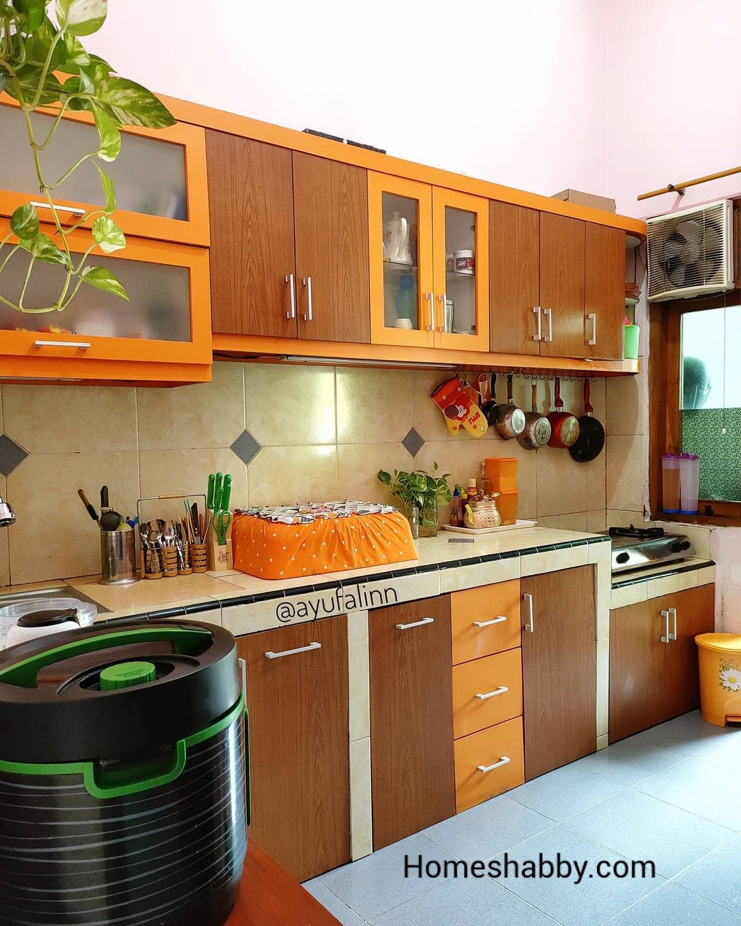 Inilah 6 Desain Kitchen Set Yang Cocok Untuk Anda Homeshabbycom Design Home Plans