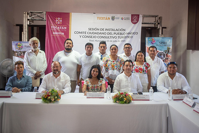 Sefotur instaló en el puerto de sisal el Comité Ciudadano e impartirá cursos de capacitación y competitividad turística.