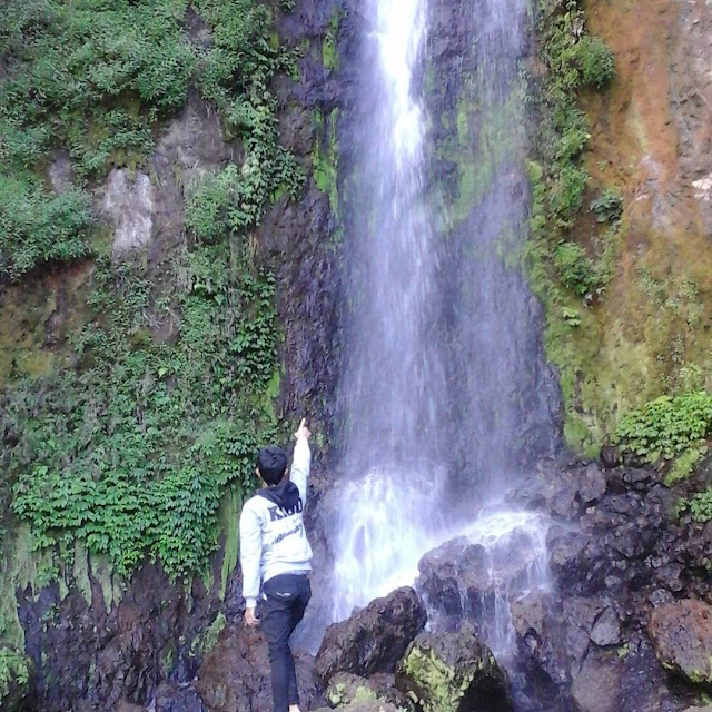 foto air terjun setren